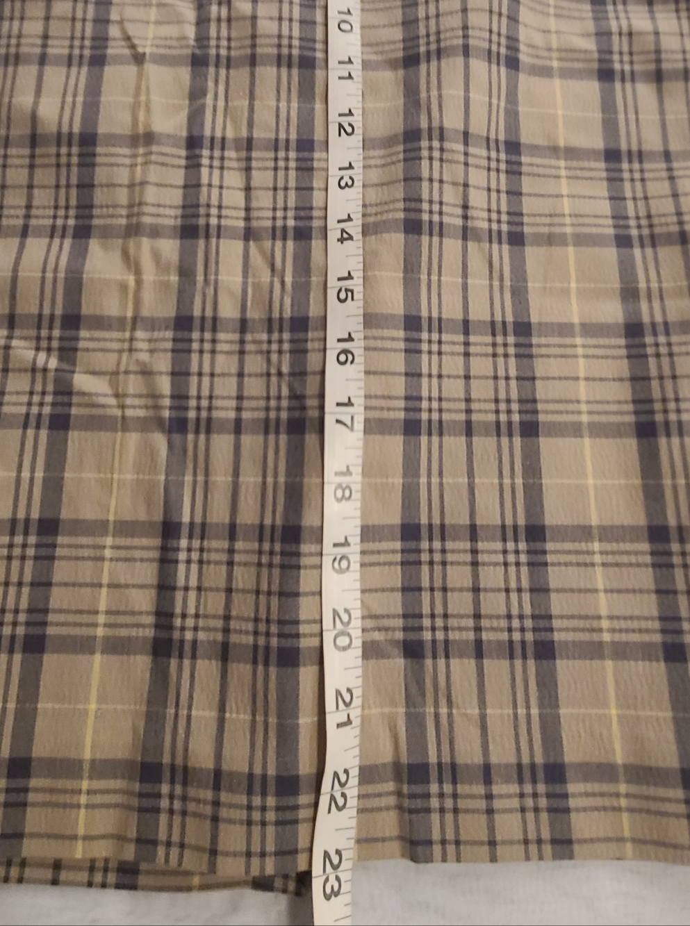 #89 - The Limited Stretch Plaid Pencil Skirt in Beige, Size 8 - Picture 5 of 5